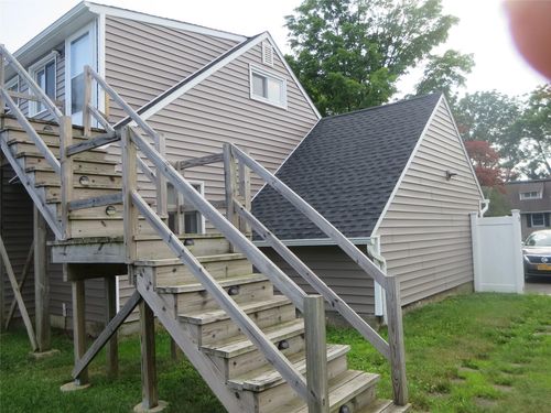 3 Elgar St, East Northport, NY, 11731-5611 | Card Image