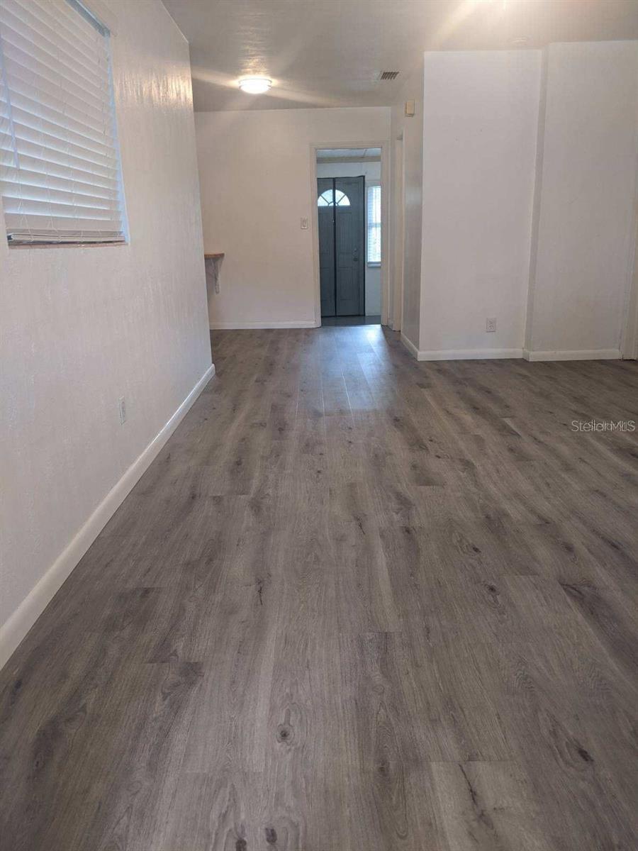 Residential Lease in AUBURNDALE 4