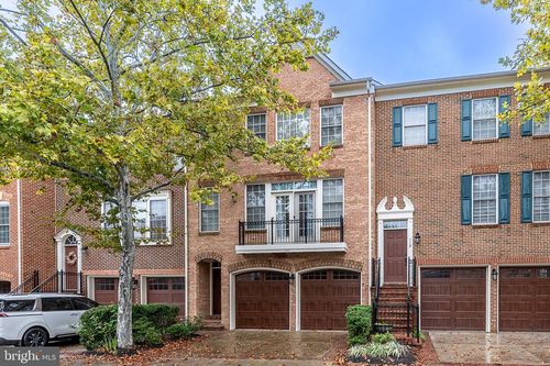 117 Herndon Mill Cir, HERNDON, VA, 20170-4483 | Card Image