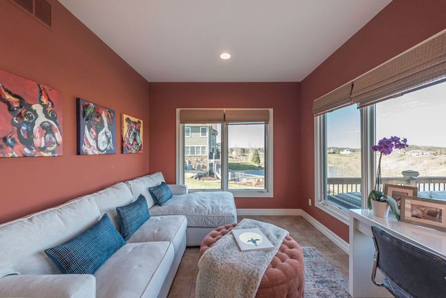Sunroom | Image 30