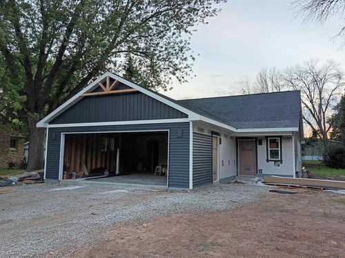 936 Oneida Street, MENASHA, WI, 54952 | Card Image