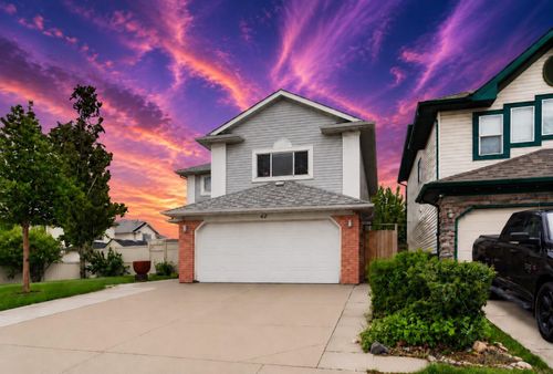 67 Douglas Ridge View Se, Calgary, AB, T2Z3C3 | Card Image
