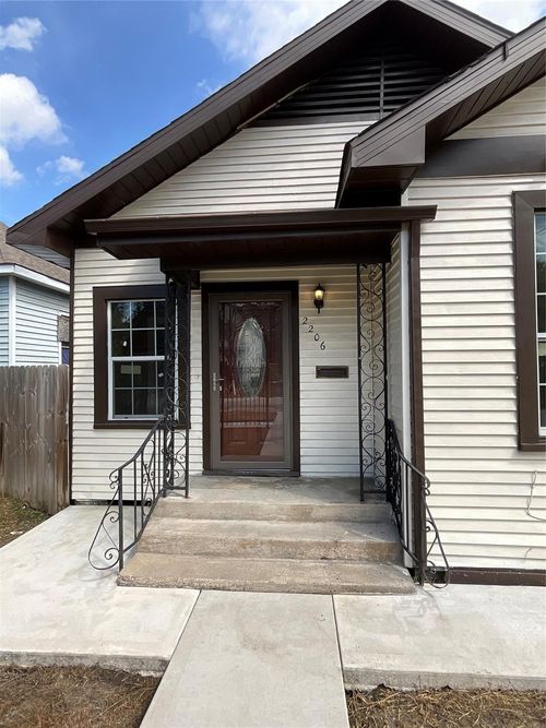 2206 Stevens St, Houston, TX, 77026-6939 | Card Image