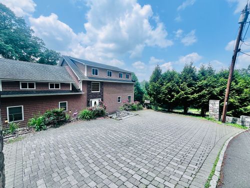 37 Fulton Dr, New Fairfield, CT, 06812-3820 | Card Image
