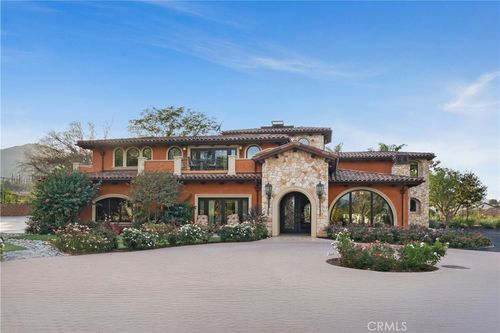 4050 Lester Ave, Corona, CA, 92881-3923 | Card Image