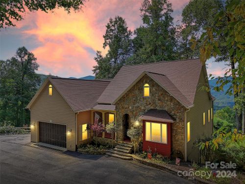 445 Equestrian Dr, Waynesville, NC, 28786-5696 | Card Image