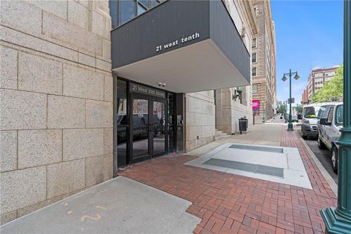 apt-9d-21 W 10th St, Kansas City, MO, 64105-1899 | Card Image