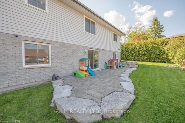 30 Greenhill Dr, House other with 4 bedrooms, 2 bathrooms and 4 parking in Peterborough ON | Image 31