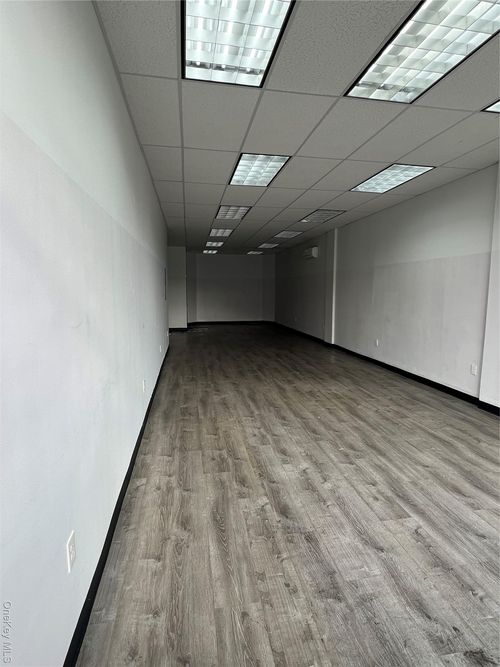 214 Broadway, Newburgh, NY, 12550-5411 | Card Image