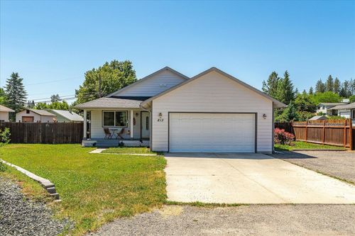 813 Tamarack Ln, Chewelah, WA, 99109-9718 | Card Image
