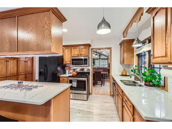 8845 W 81 St Dr, House other with 4 bedrooms, 3 bathrooms and null parking in Arvada CO | Image 9
