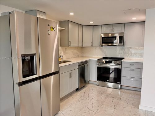 apt-2a-401 Nw 109th Ave, Miami, FL, 33172-3735 | Card Image