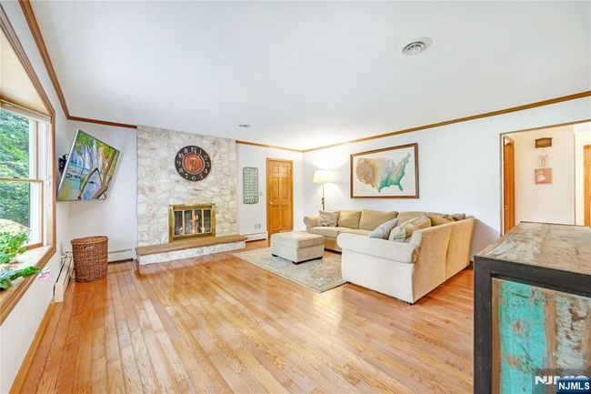 66 Hoffman Ct, House other with 4 bedrooms, 3 bathrooms and null parking in River Vale NJ | Image 20
