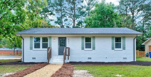 601 W Walnut St, Selma, NC, 27576-2155 | Card Image