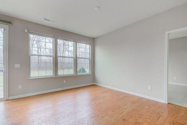 hearth / breakfast room | Image 18