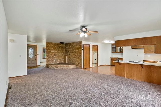16476 Ustick Rd, House other with 3 bedrooms, 2 bathrooms and 2 parking in Caldwell ID | Image 10