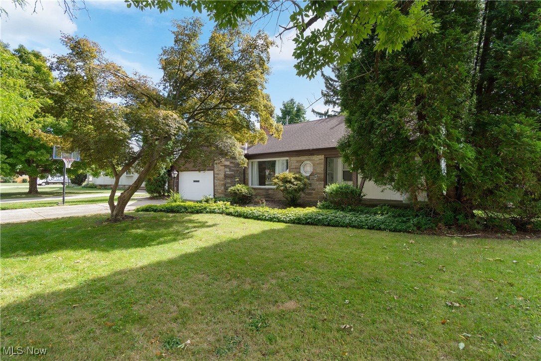 Farnhurst Rd, Cleveland, OH 44124