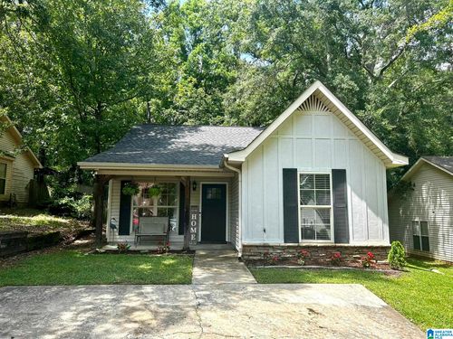 9490 Brook Forest Cir, Helena, AL, 35080-3455 | Card Image