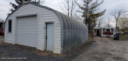 garage-414 Joslen Boulevard, Hudson, NY, 12534 | Card Image