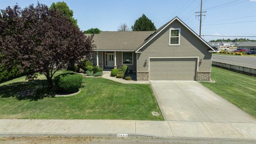3003 Road 70 Pl, Pasco, WA, 99301-2180 | Card Image
