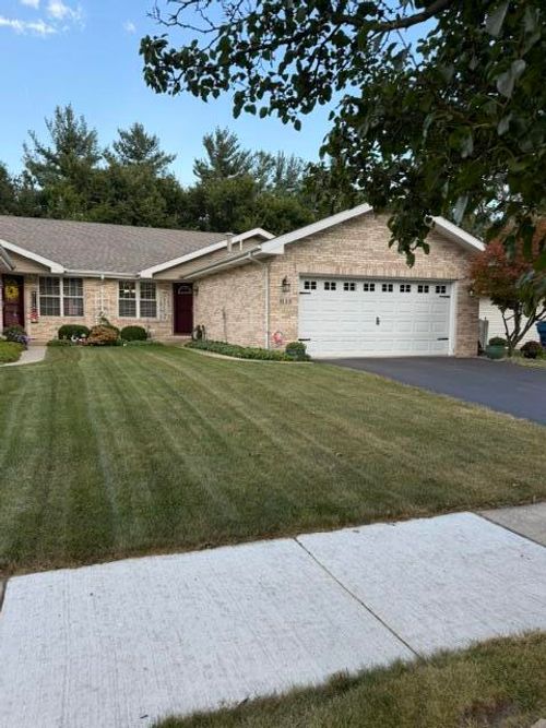3133 Union Cir, Crown Point, IN, 46307-9592 | Card Image