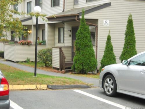 525-525 Cypress Rd, Newington, CT, 06111-5625 | Card Image