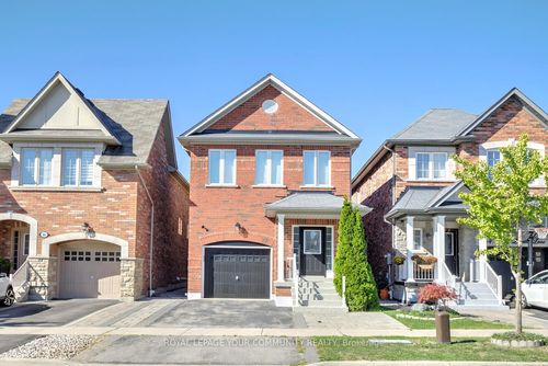 30 Lady Loretta Lane, Maple, ON, L6A4E9 | Card Image