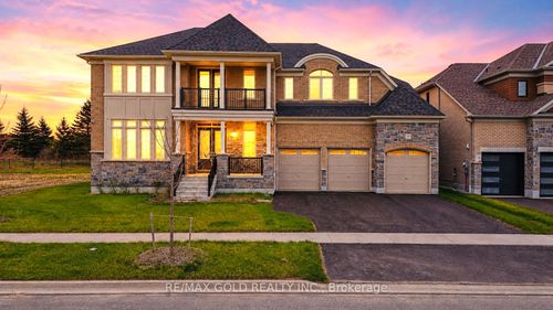19 Marigold Blvd, Tottenham, ON, L0G1W0 | Card Image