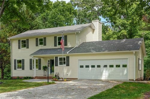 150 Pine Knoll Dr, Mount Airy, NC, 27030-9294 | Card Image