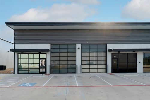 ste-301-19832 Panther Dr, Pflugerville, TX, 78660-1091 | Card Image