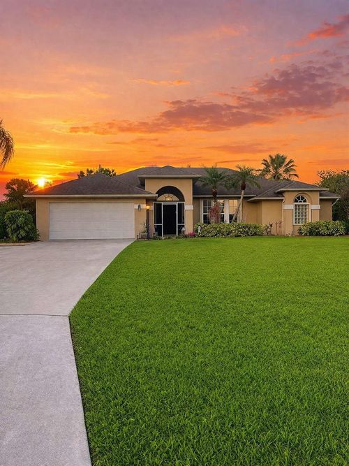 2815 Se Tate Ave, Port Saint Lucie, FL, 34984-8935 | Card Image
