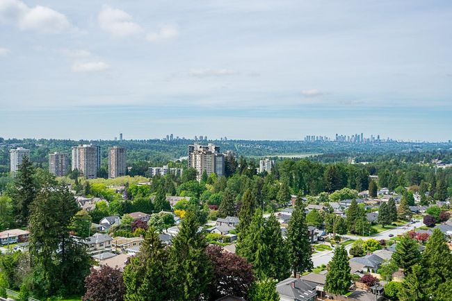 1304 - 652 Whiting Way, Condo with 2 bedrooms, 2 bathrooms and 2 parking in Coquitlam BC | Image 21