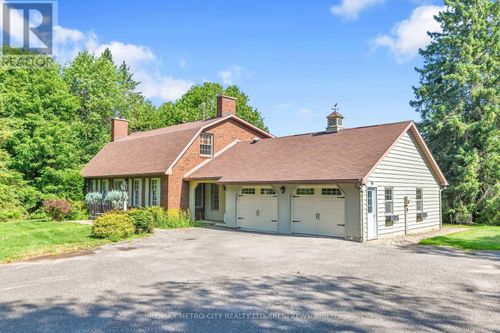 2928 Burnstown Rd, Horton, ON, K7V3Z9 | Card Image