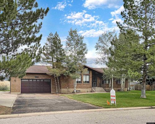 214 Toponce Dr, Evanston, WY, 82930-4729 | Card Image