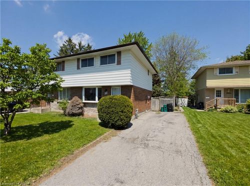 11 Elmsdale Dr, Kitchener, ON, N2E1H7 | Card Image