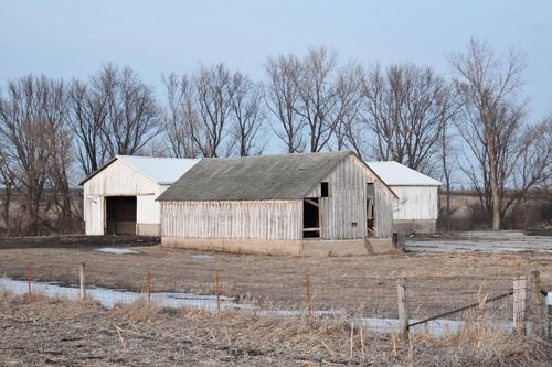 2039 140th St, Hazleton, IA, 50641-9637 | Card Image