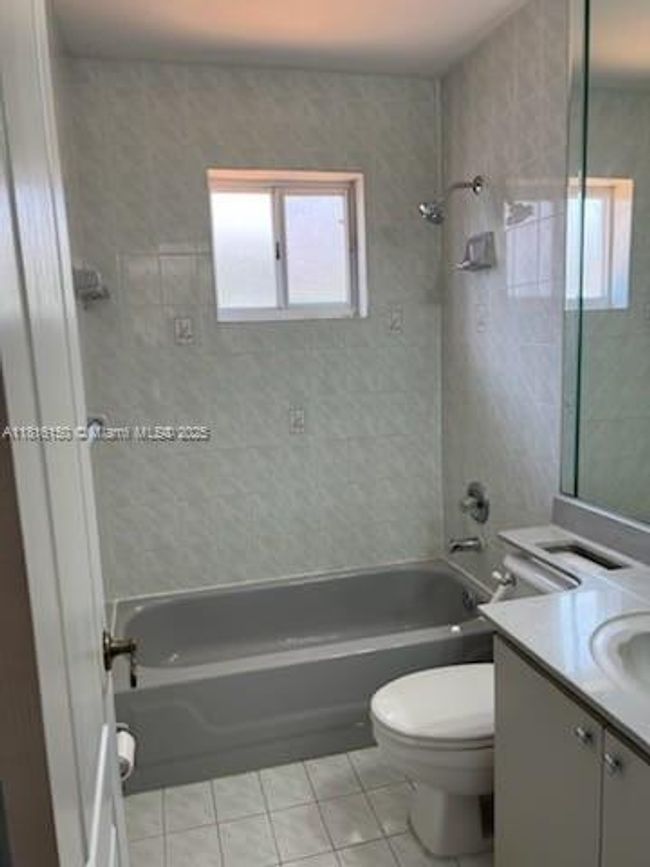 7230 W 34 Th Ct, House other with 4 bedrooms, 3 bathrooms and null parking in Hialeah FL | Image 11