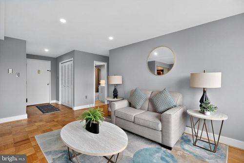 apt-1425-10201 Grosvenor Pl, NORTH BETHESDA, MD, 20852-4621 | Card Image