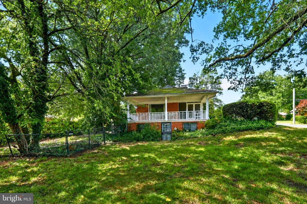 Residential in BELTSVILLE 4