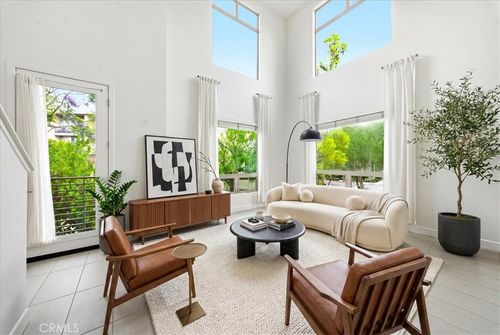 27 Soho, Irvine, CA, 92612-1083 | Card Image