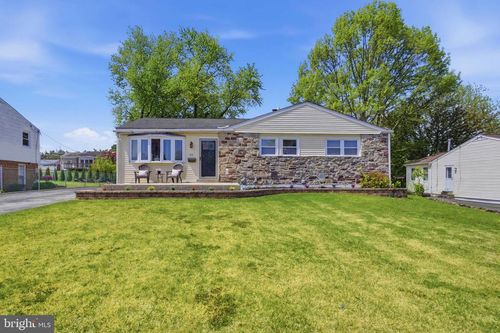 109 Shubrook Ln, ASTON, PA, 19014-2739 | Card Image