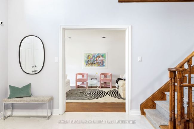 42 Miranda Crt, House other with 6 bedrooms, 5 bathrooms and 2 parking in Thornhill ON | Image 4