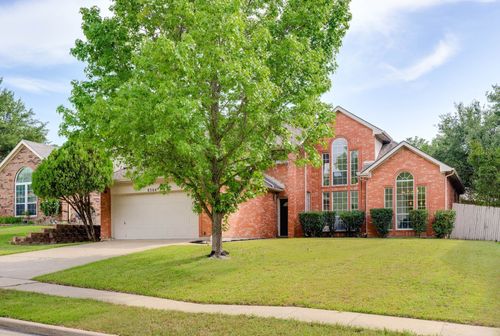 8364 Deep Green Dr, Dallas, TX, 75249-3802 | Card Image