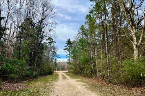 21 Lillian Ln, Ethel, LA, 70730 | Card Image