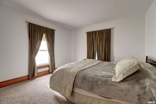512 10 Th Ave S, House other with 3 bedrooms, 1 bathrooms and null parking in Clinton IA | Image 11