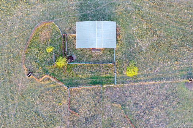 343 Batey Rd, Home with 3 bedrooms, 2 bathrooms and null parking in Nixon TX | Image 19