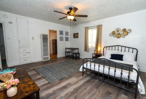 2-541 Cedar St Se, Albuquerque, NM, 87106-5243 | Card Image
