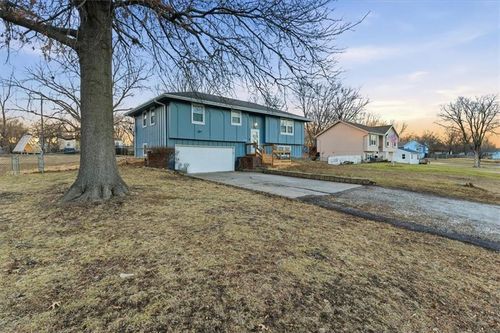 16004 Terry Ave, Belton, MO, 64012-1541 | Card Image