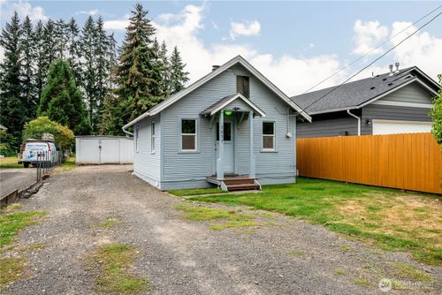 3057 Pennsylvania St, Longview, WA, 98632-4325 | Card Image