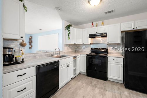 468 Gardners Ln, Bluffton, SC, 29910-7809 | Card Image